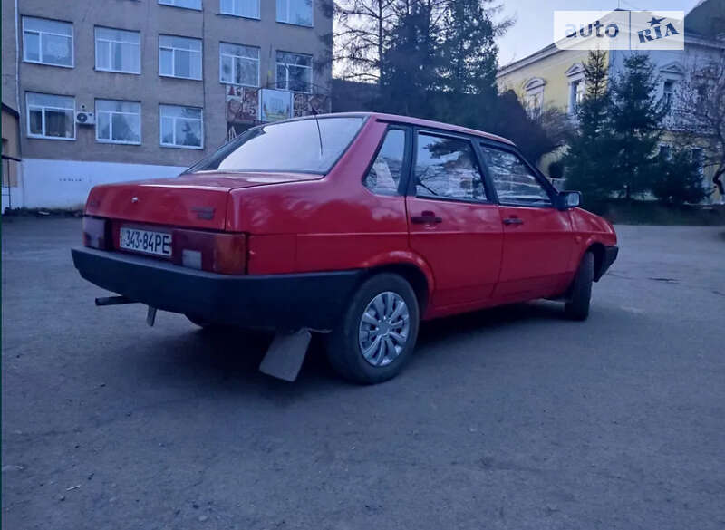 Седан ВАЗ / Lada 21099 1992 в Ужгороде