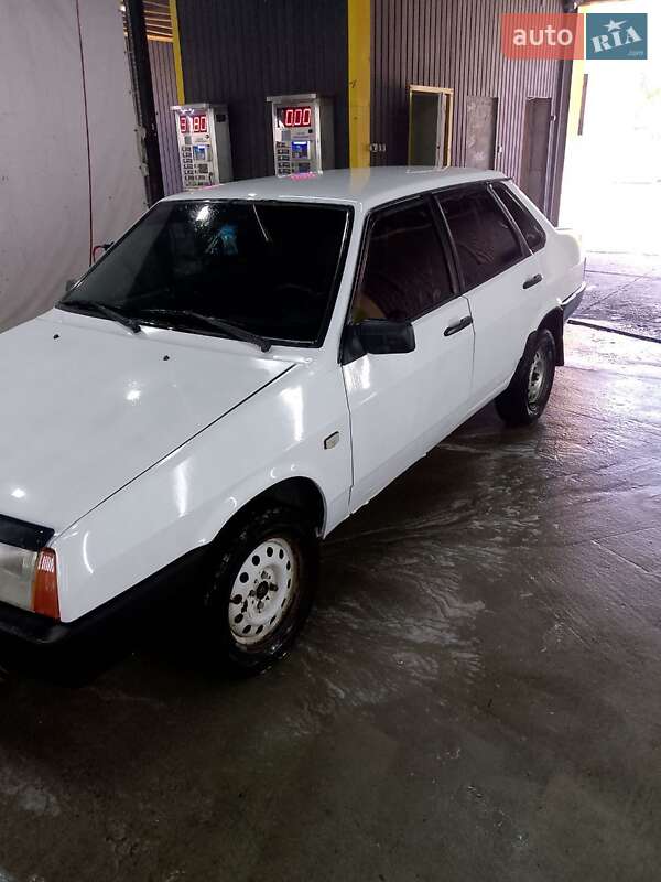 Седан ВАЗ / Lada 21099 1994 в Кривому Розі