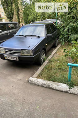 Седан ВАЗ / Lada 21099 2002 в Киеве