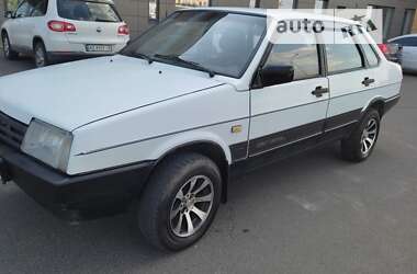 Седан ВАЗ / Lada 21099 2001 в Кривому Розі