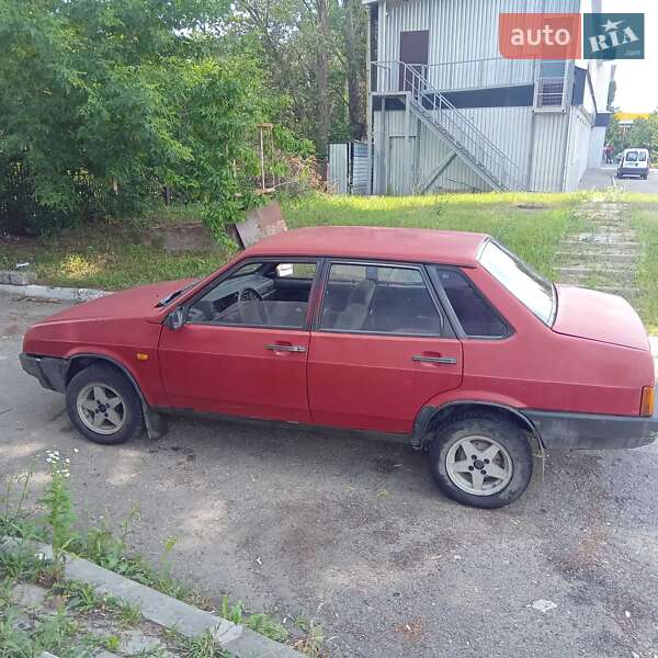 Седан ВАЗ / Lada 21099 1998 в Запорожье