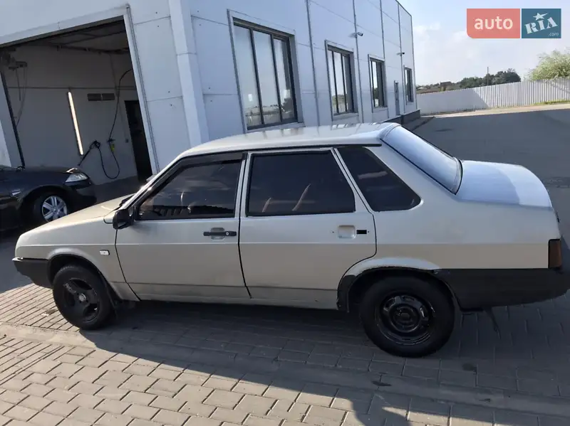 ВАЗ / Lada 21099