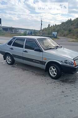 Седан ВАЗ / Lada 21099 2004 в Виноградові