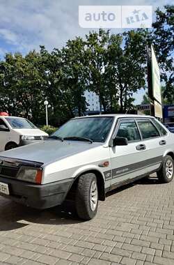 Седан ВАЗ / Lada 21099 2002 в Умані