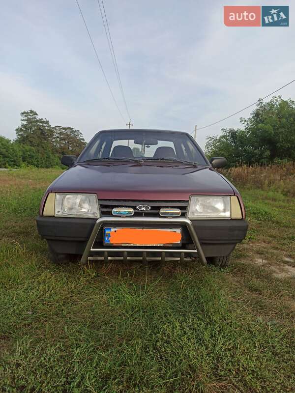 Седан ВАЗ / Lada 21099 1996 в Запорожье