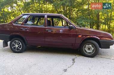 Седан ВАЗ / Lada 21099 2005 в Чигирину