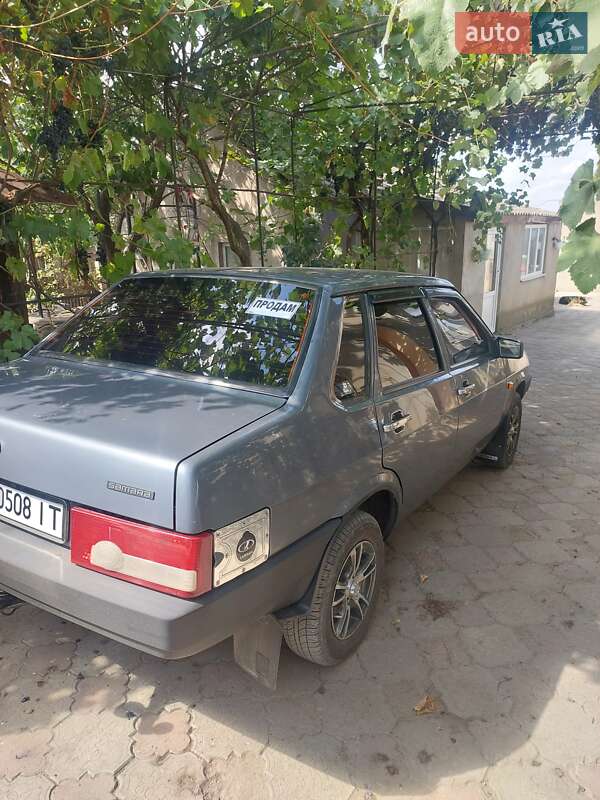 Седан ВАЗ / Lada 21099 2009 в Снигиревке