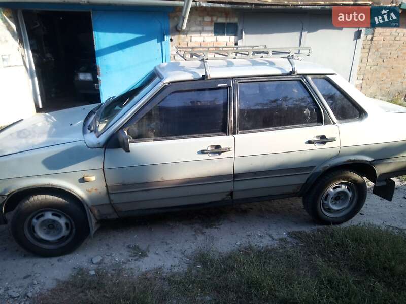 Седан ВАЗ / Lada 21099 2002 в Чугуеве