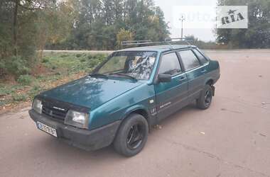 Седан ВАЗ / Lada 21099 2000 в Мене