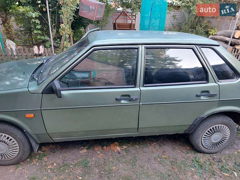 Седан ВАЗ / Lada 21099 2006 в Валках