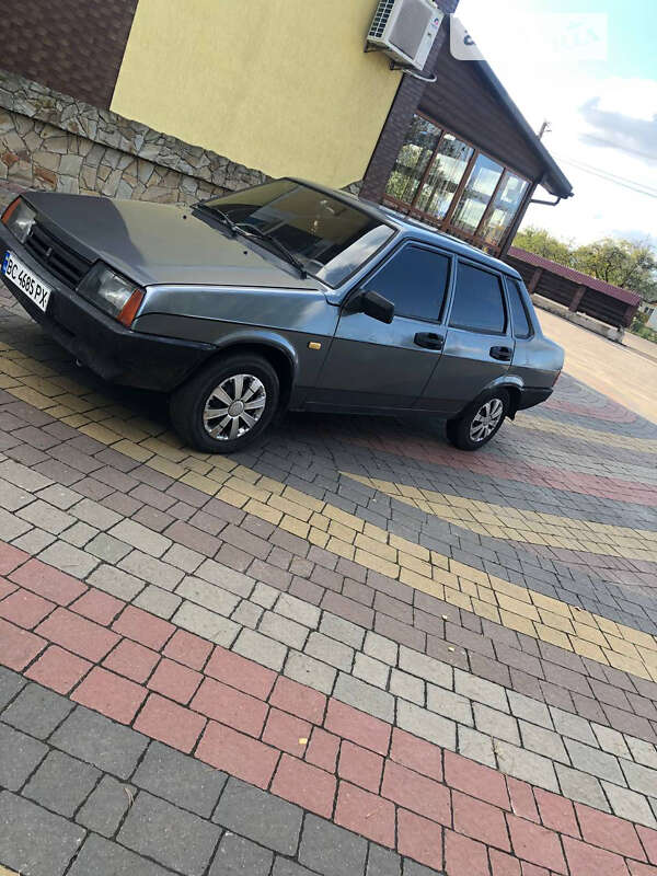 Седан ВАЗ / Lada 21099 2003 в Рудки