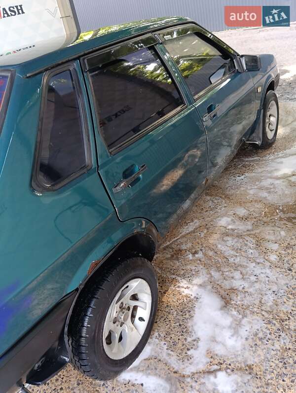 Седан ВАЗ / Lada 21099 2004 в Тернополі