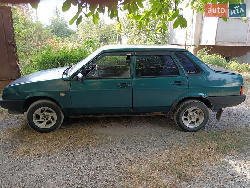 Седан ВАЗ / Lada 21099 2004 в Тернополі