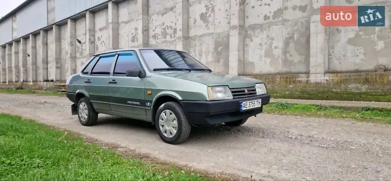 ВАЗ / Lada 21099