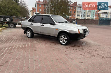 Седан ВАЗ / Lada 21099 2003 в Ровно