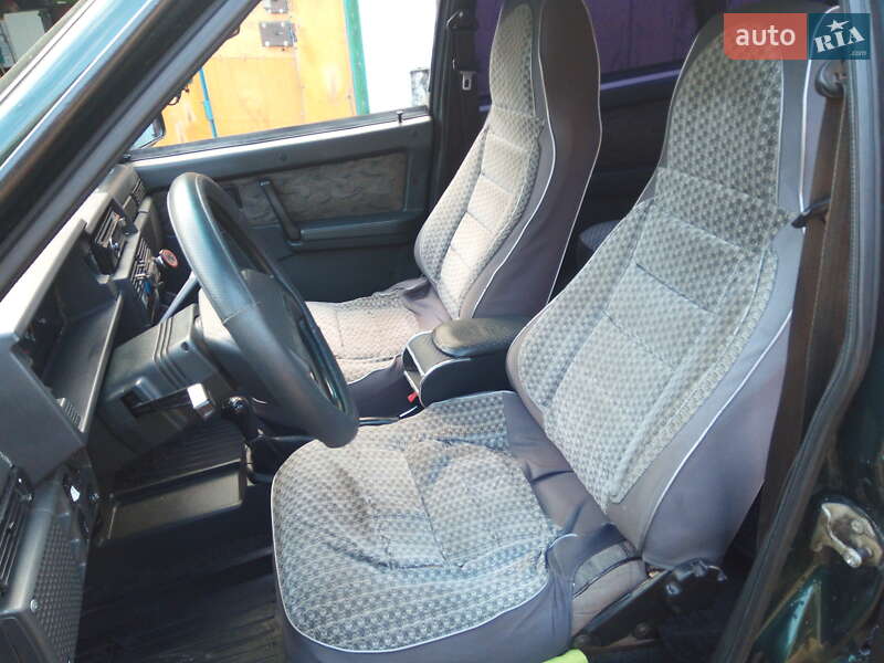 Седан ВАЗ / Lada 21099 2002 в Николаеве