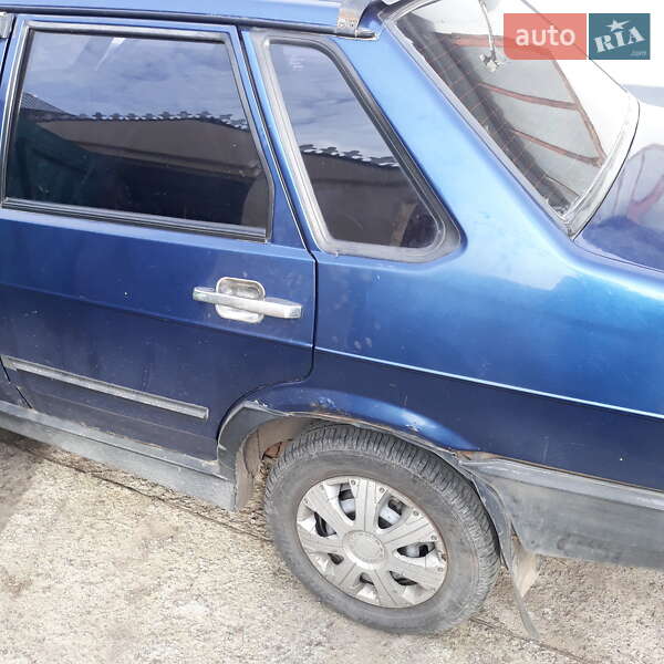 Седан ВАЗ / Lada 21099 2005 в Бродецком