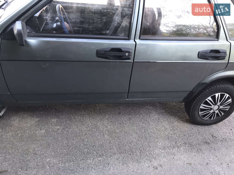 Седан ВАЗ / Lada 21099 2002 в Кам'янському