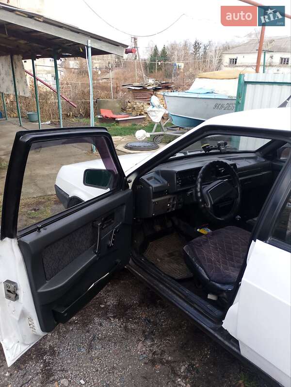 Седан ВАЗ / Lada 21099 1996 в Ржищеві