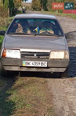 Седан ВАЗ / Lada 21099 2002 в Дубні