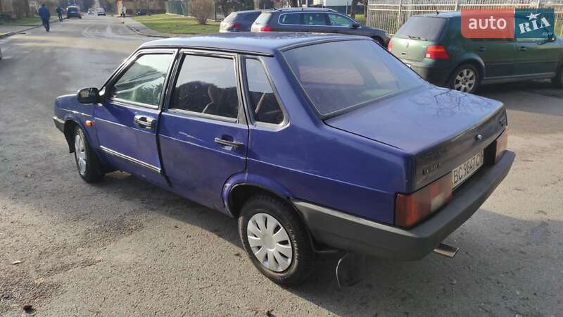 Седан ВАЗ / Lada 21099 2003 в Луцьку