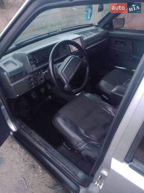 Седан ВАЗ / Lada 21099 2005 в Петрове