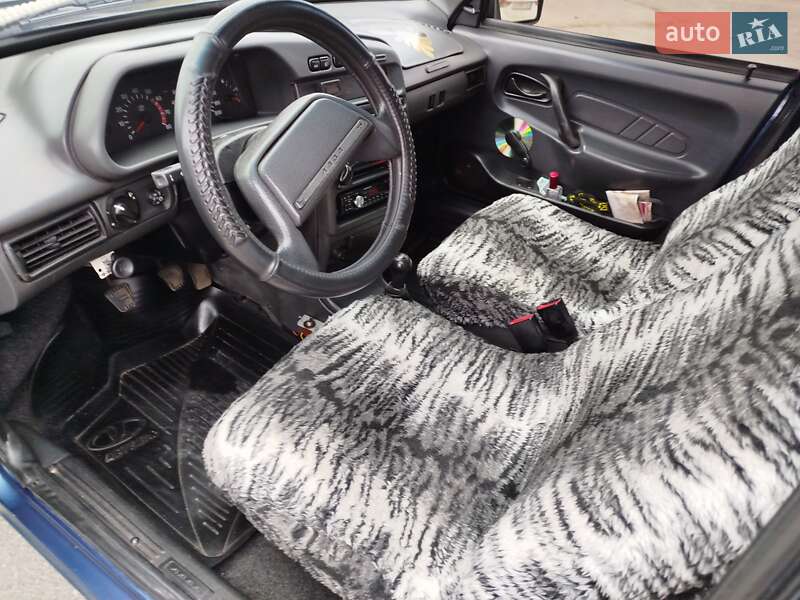 Седан ВАЗ / Lada 21099 2001 в Днепре