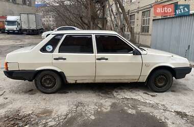 Седан ВАЗ / Lada 21099 1994 в Харькове