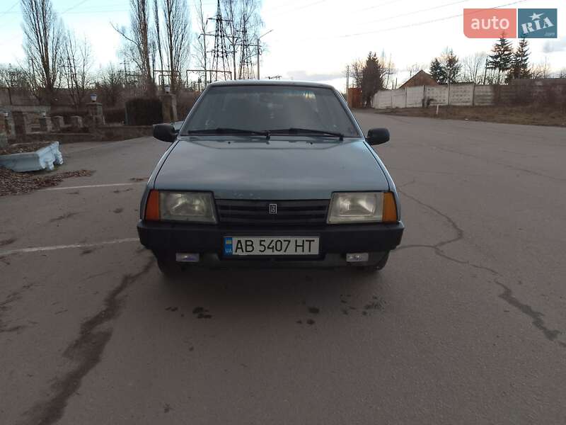 Седан ВАЗ / Lada 21099 2000 в Калиновке