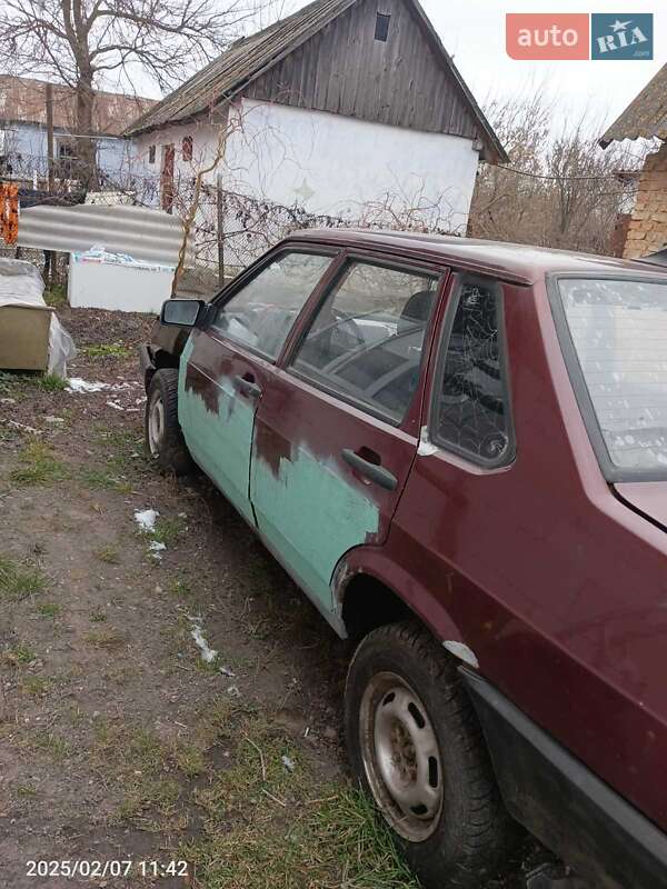 Седан ВАЗ / Lada 21099 1991 в Ровно