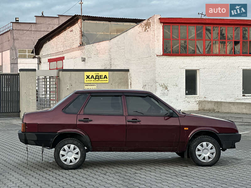 Седан ВАЗ / Lada 21099 2008 в Луцьку