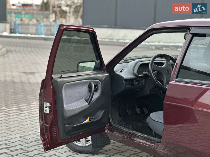 Седан ВАЗ / Lada 21099 2008 в Луцьку