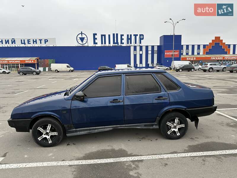 Седан ВАЗ / Lada 21099 2004 в Кам'янець-Подільському
