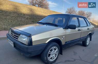 Седан ВАЗ / Lada 21099 2001 в Киеве