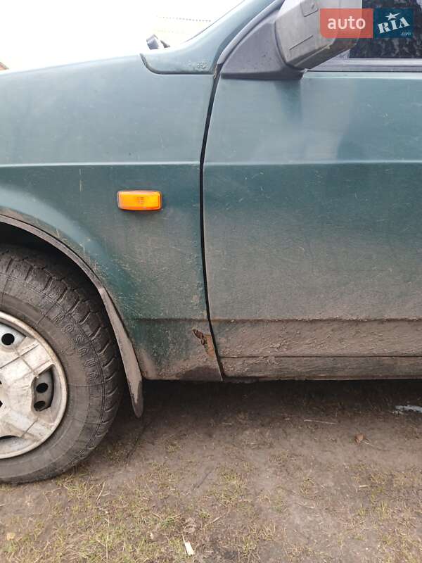 Седан ВАЗ / Lada 21099 1999 в Талалаевке