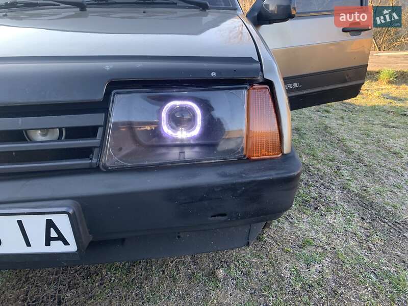 ВАЗ 21099