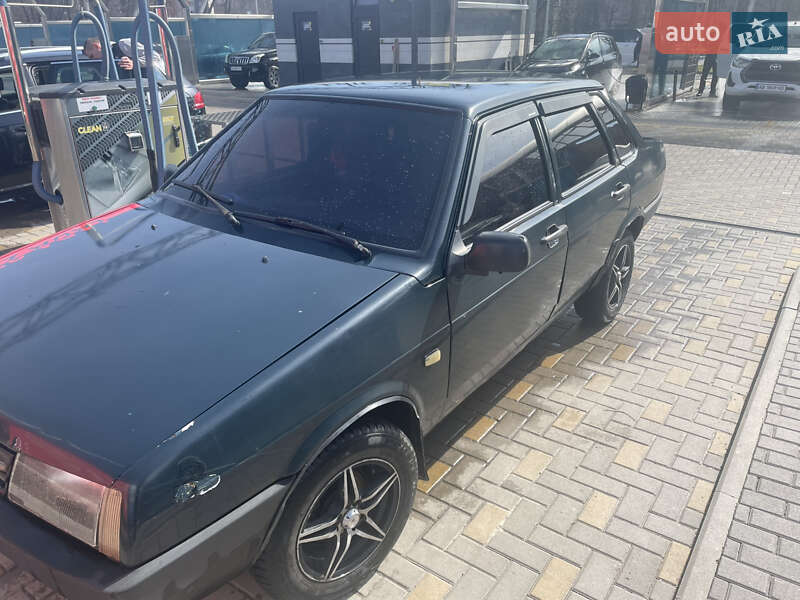 Седан ВАЗ / Lada 21099 2005 в Вінниці