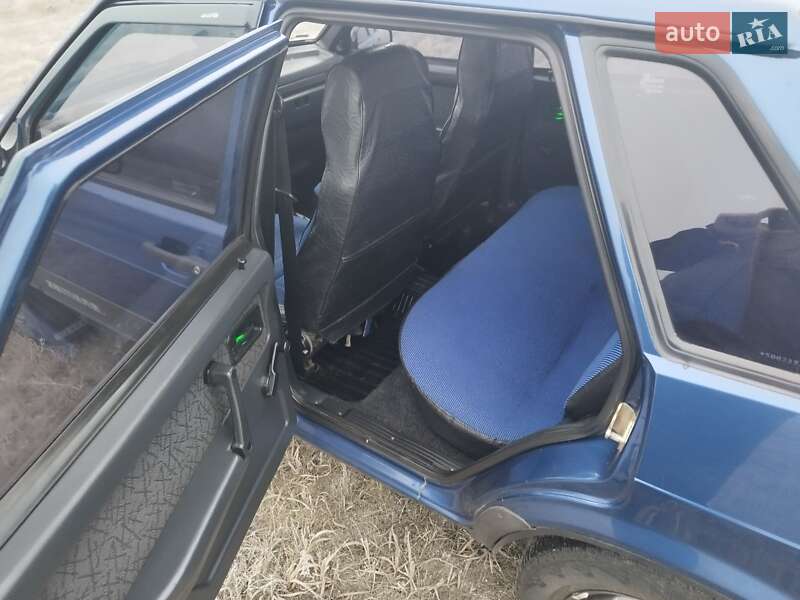 Седан ВАЗ / Lada 21099 2005 в Славянске