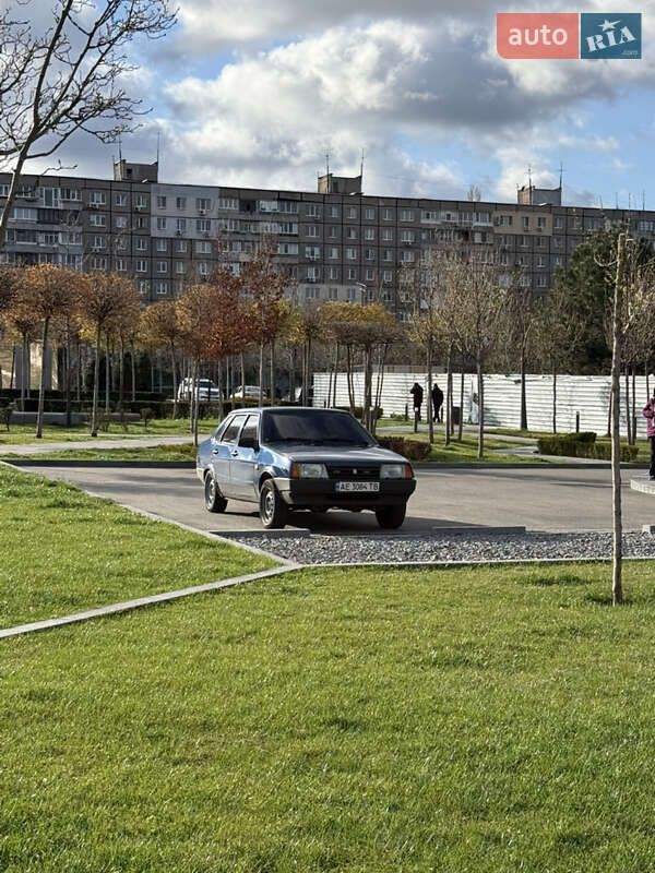 Седан ВАЗ / Lada 21099 2005 в Днепре