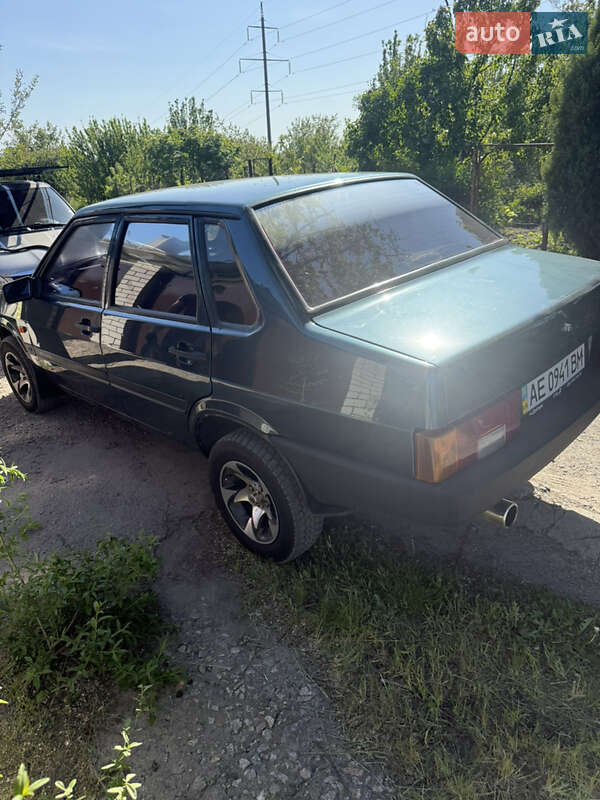 Седан ВАЗ / Lada 21099 2005 в Дніпрі