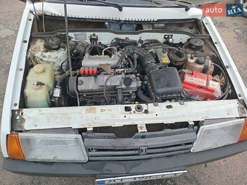 Седан ВАЗ / Lada 21099 2005 в Киеве