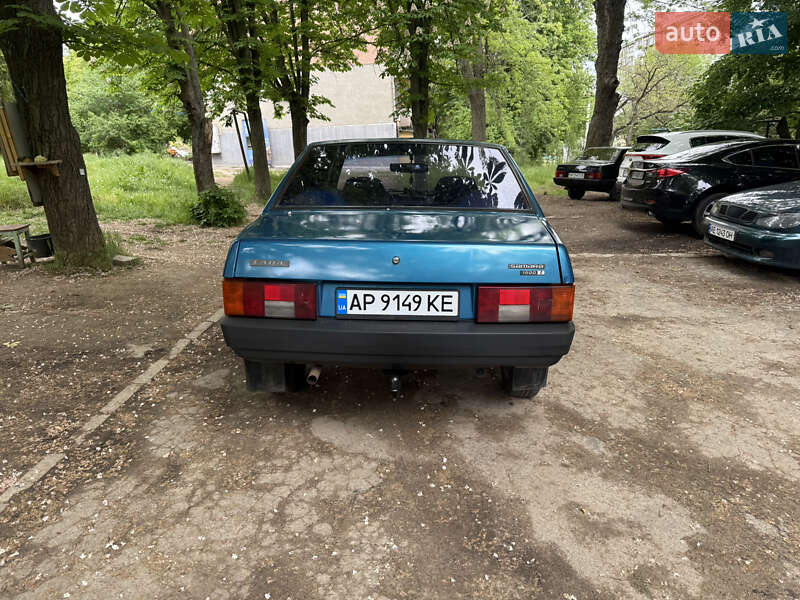Седан ВАЗ / Lada 21099 2000 в Запорожье