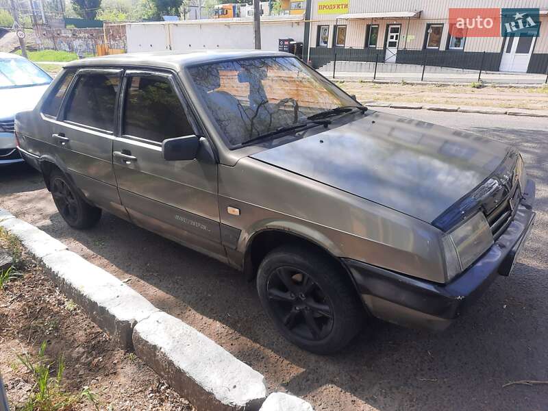 Седан ВАЗ 21099 1993 в 