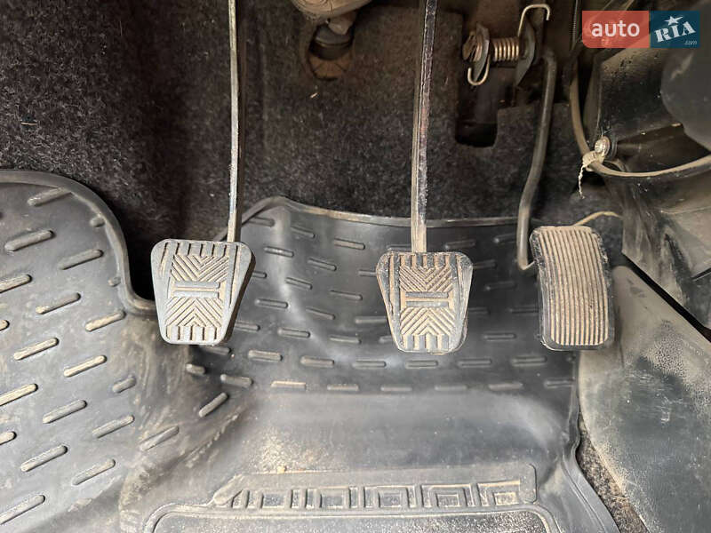 Седан ВАЗ / Lada 21099 2005 в Краснокутську
