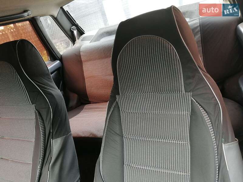 Седан ВАЗ / Lada 21099 2002 в Борисполе