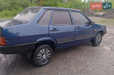Седан ВАЗ 21099 2004 в 