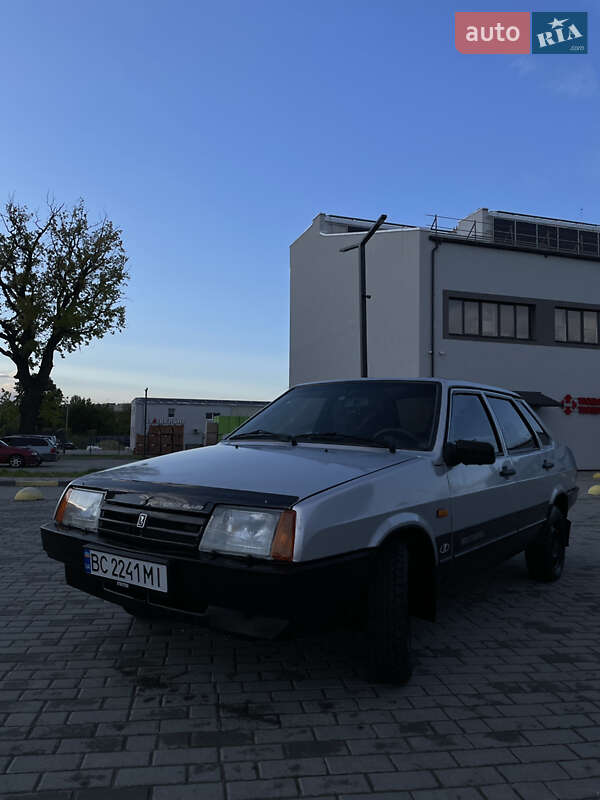 Седан ВАЗ / Lada 21099 2002 в Бориславі