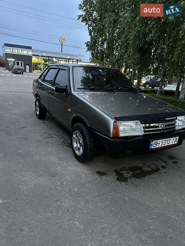 Седан ВАЗ / Lada 21099 2002 в Біляївці