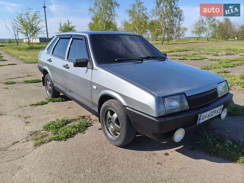 ВАЗ / Lada 21099 2005