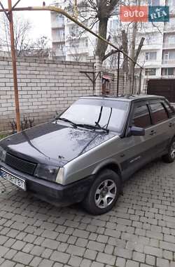 Седан ВАЗ 21099 1993 в Миколаєві